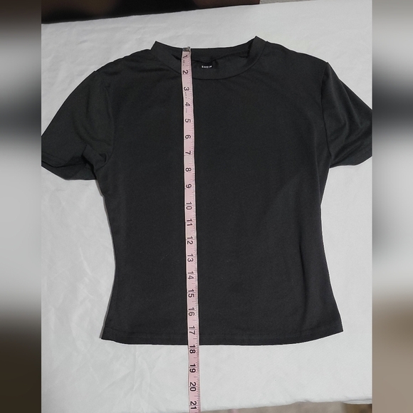 SHEIN Black Short Sleeve Tee - Picture 4 of 6